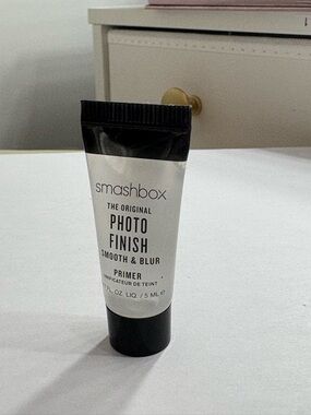 10/$60: Smashbox The Original Photo Finish Smooth & Blur Primer 5mL BNIB